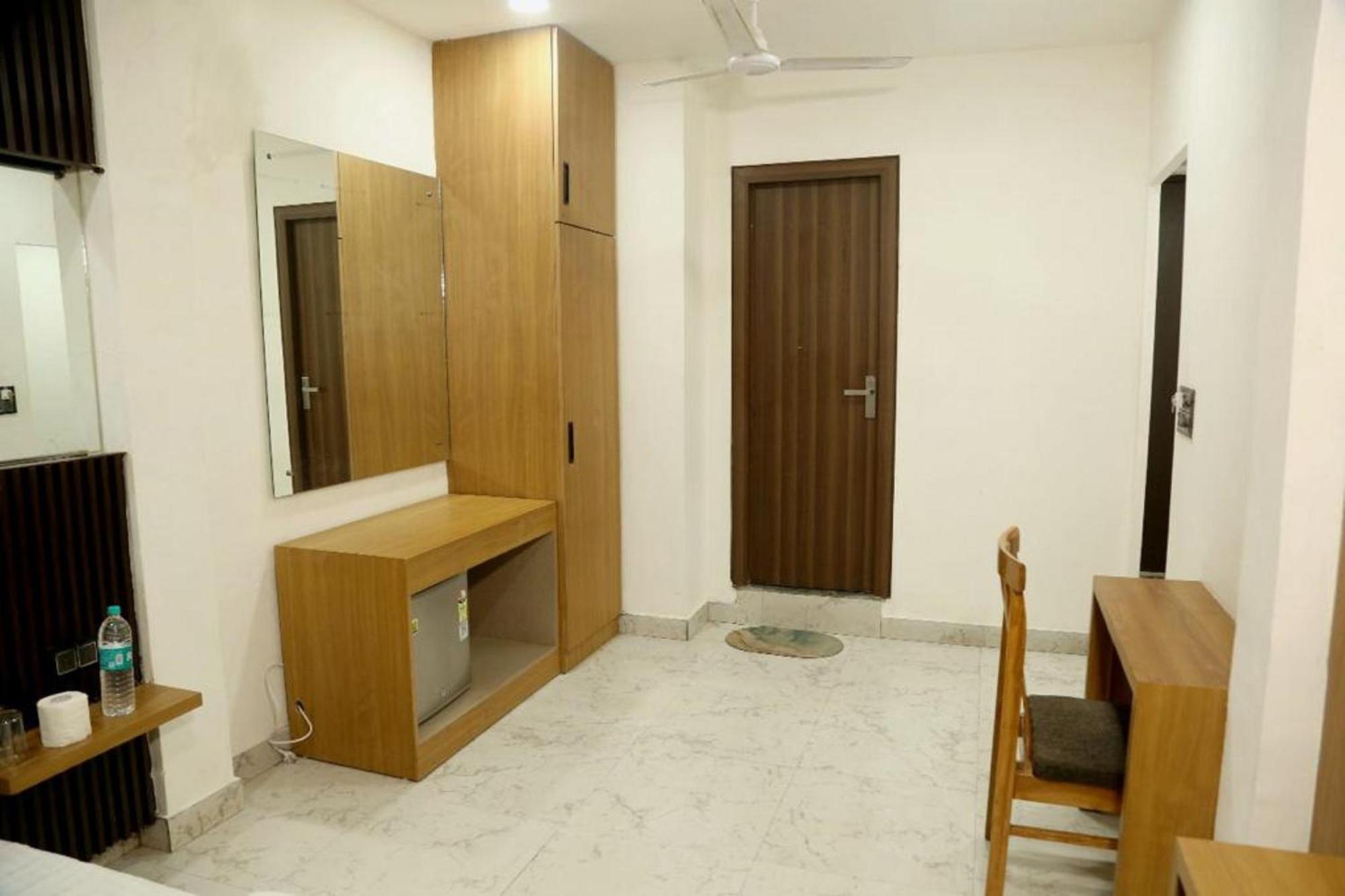 Bunk Hostel Delhi Best Backpacking Accommodation 新德里 外观 照片